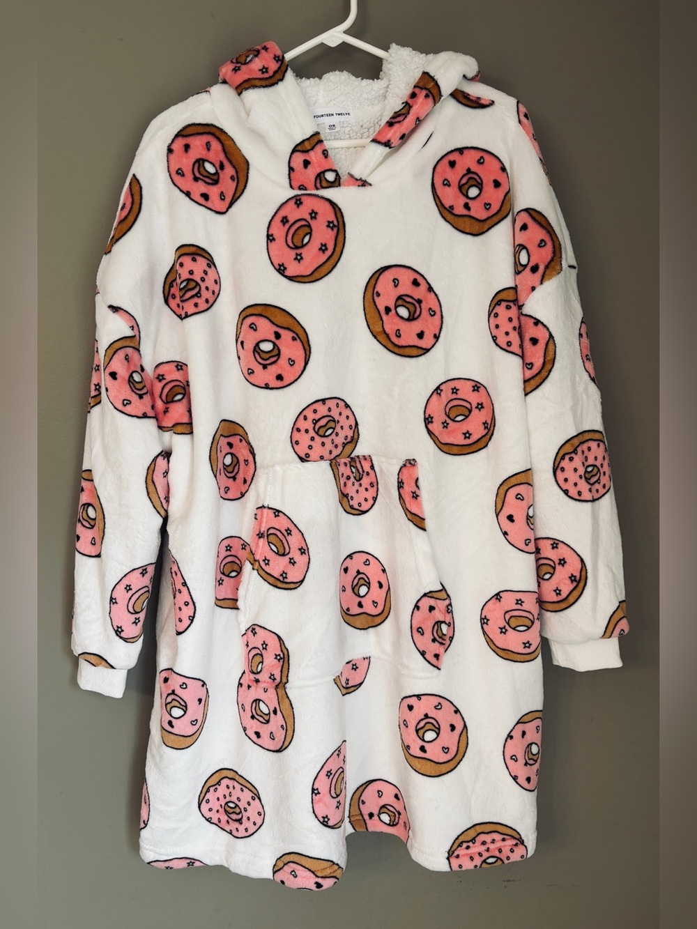 NWT OS Hooded Super Soft Giant Sweatshirt Adult unisex (Doughnut)